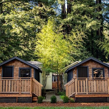 Отель Dawn Ranch Герневилл Экстерьер фото